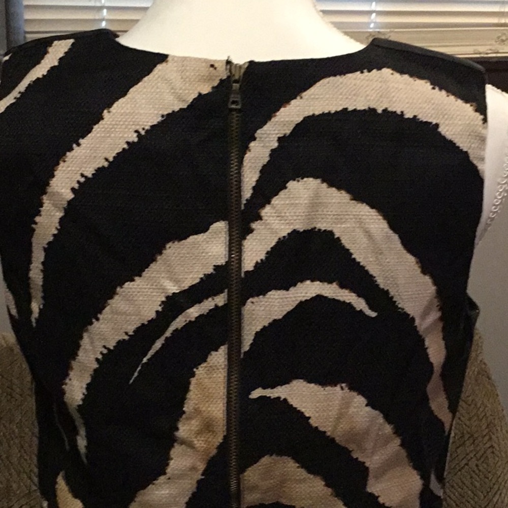 Loft Dress - Picture 5 of 8